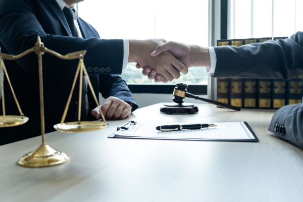 Avocat : des nouveautés pour le contrat de collaboration